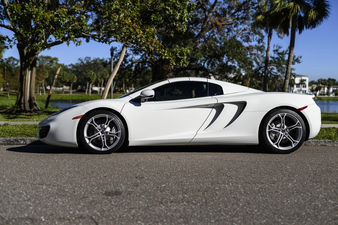 2013 McLaren MP4-12C Spider - Image 23 of 31