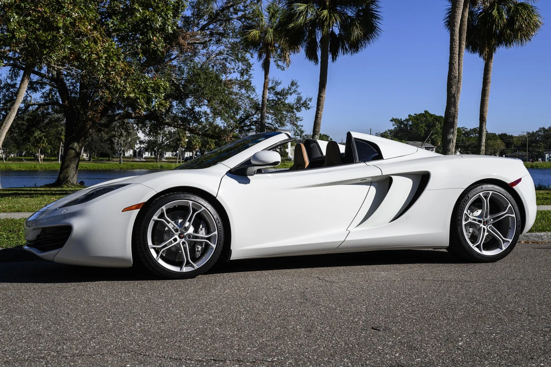 2013 McLaren MP4-12C Spider - Image 11 of 31