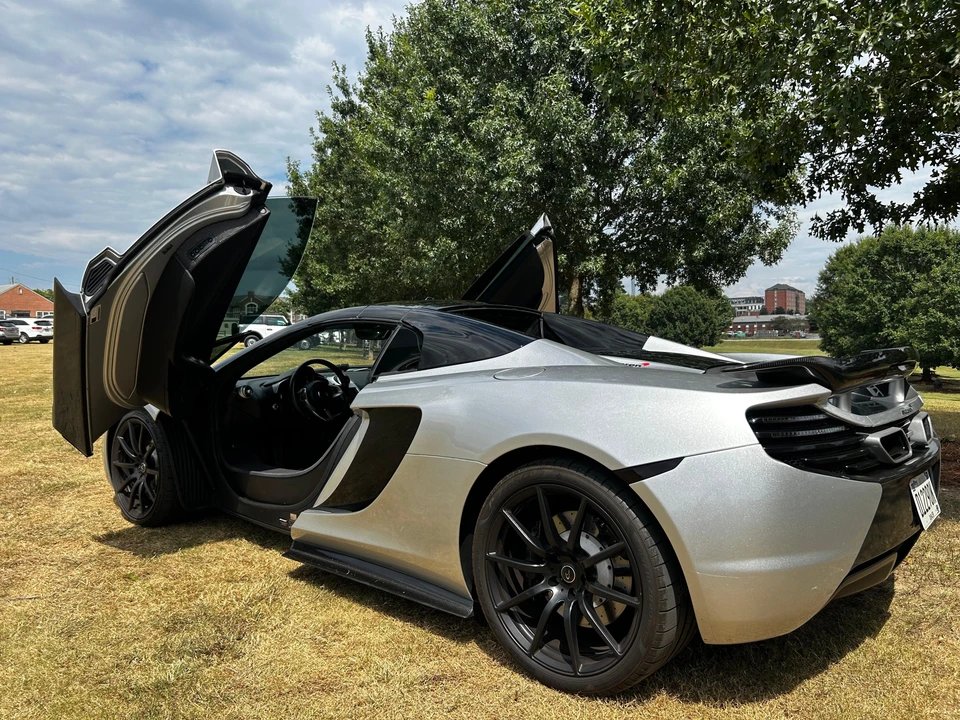 2013 McLaren MP4-12C Spider - Image 13 of 31