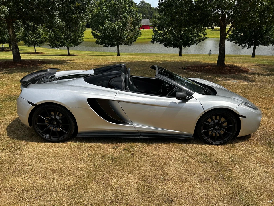 2013 McLaren MP4-12C Spider - Image 16 of 31
