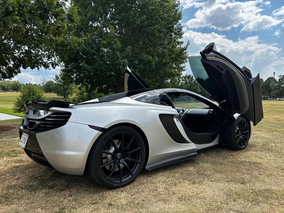 2013 McLaren MP4-12C Spider - Image 15 of 31