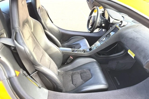 2013 McLaren MP4-12C Spider - Image 4 of 8