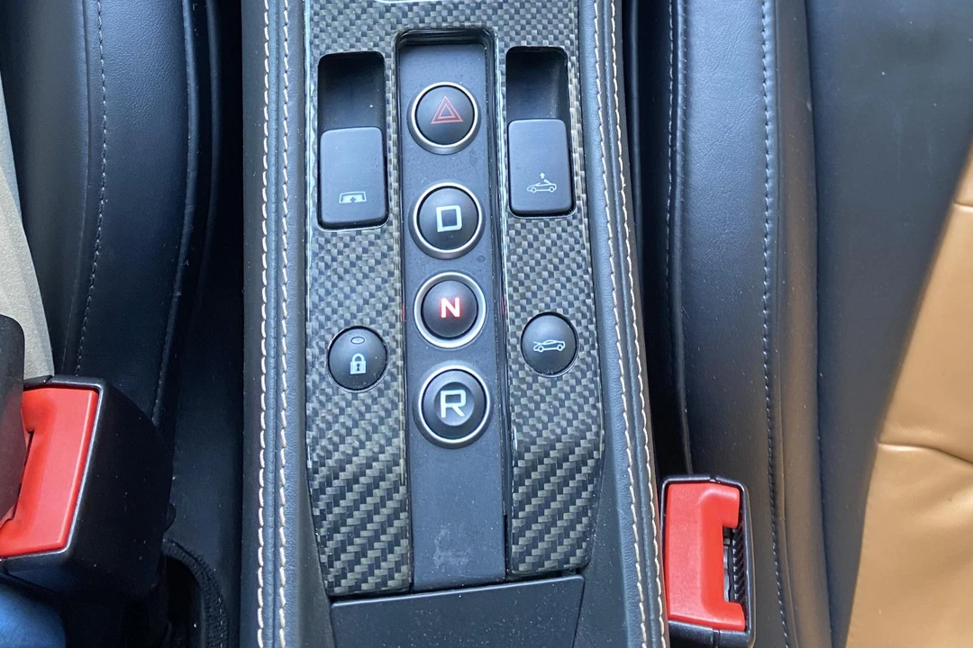 2013 McLaren MP4-12C Spider - Image 8 of 9