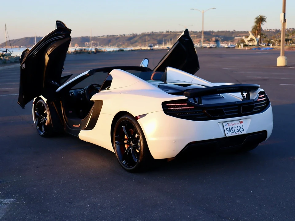 2013 McLaren MP4-12C Spider - Image 12 of 31