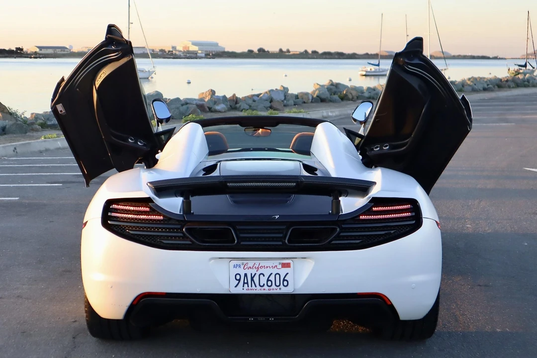 2013 McLaren MP4-12C Spider - Image 14 of 31