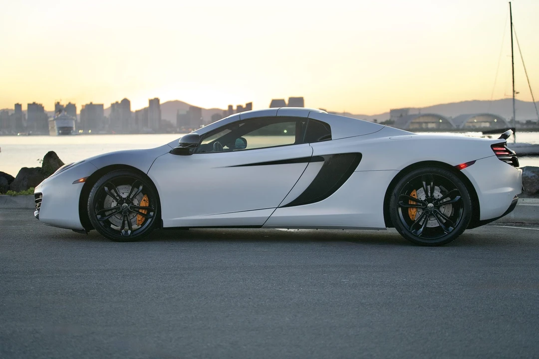 2013 McLaren MP4-12C Spider - Image 3 of 31