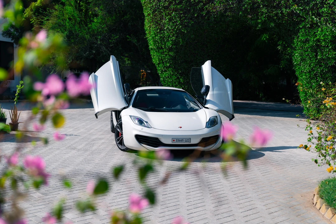 2013 McLaren MP4-12C Spider - Image 18 of 31