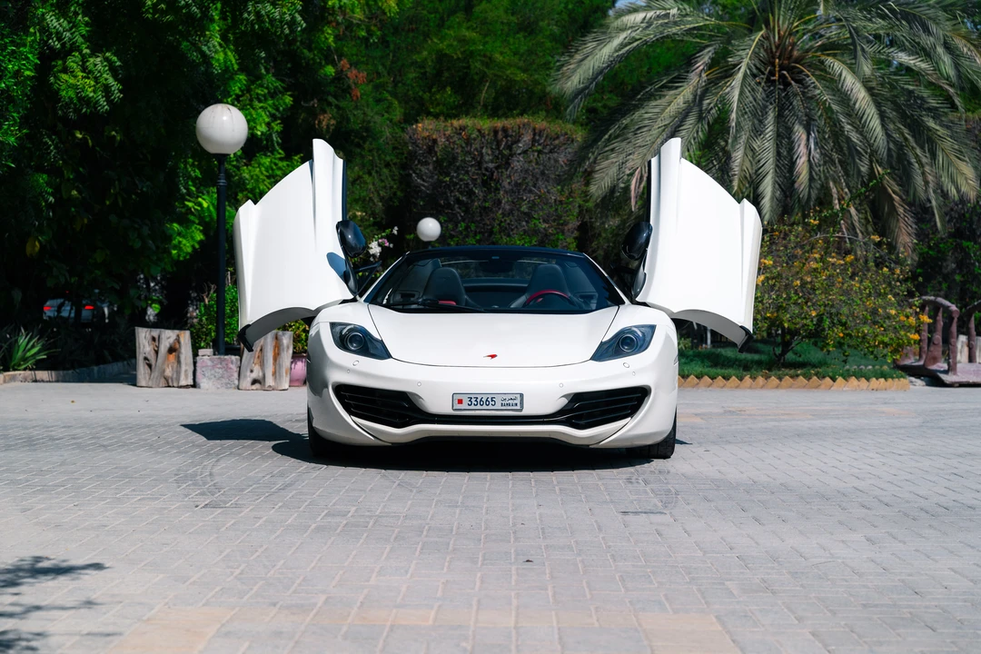 2013 McLaren MP4-12C Spider - Image 2 of 31