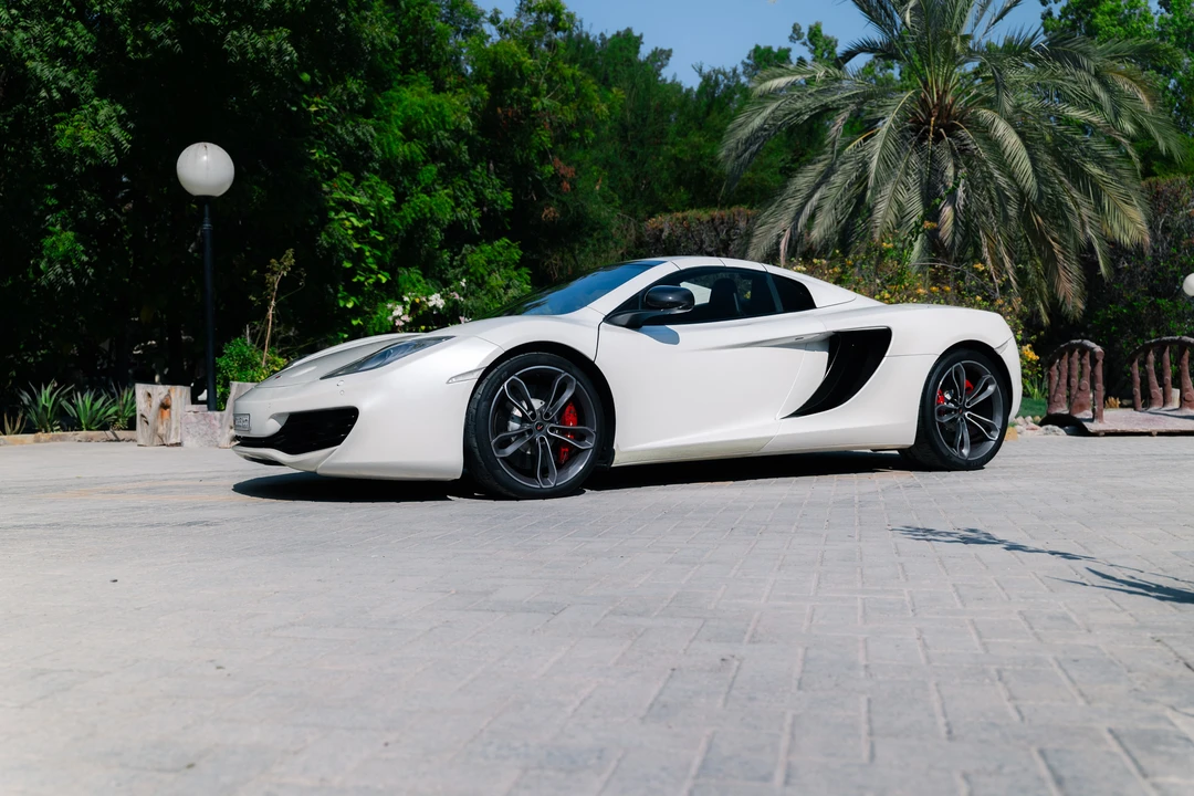 2013 McLaren MP4-12C Spider - Image 9 of 31