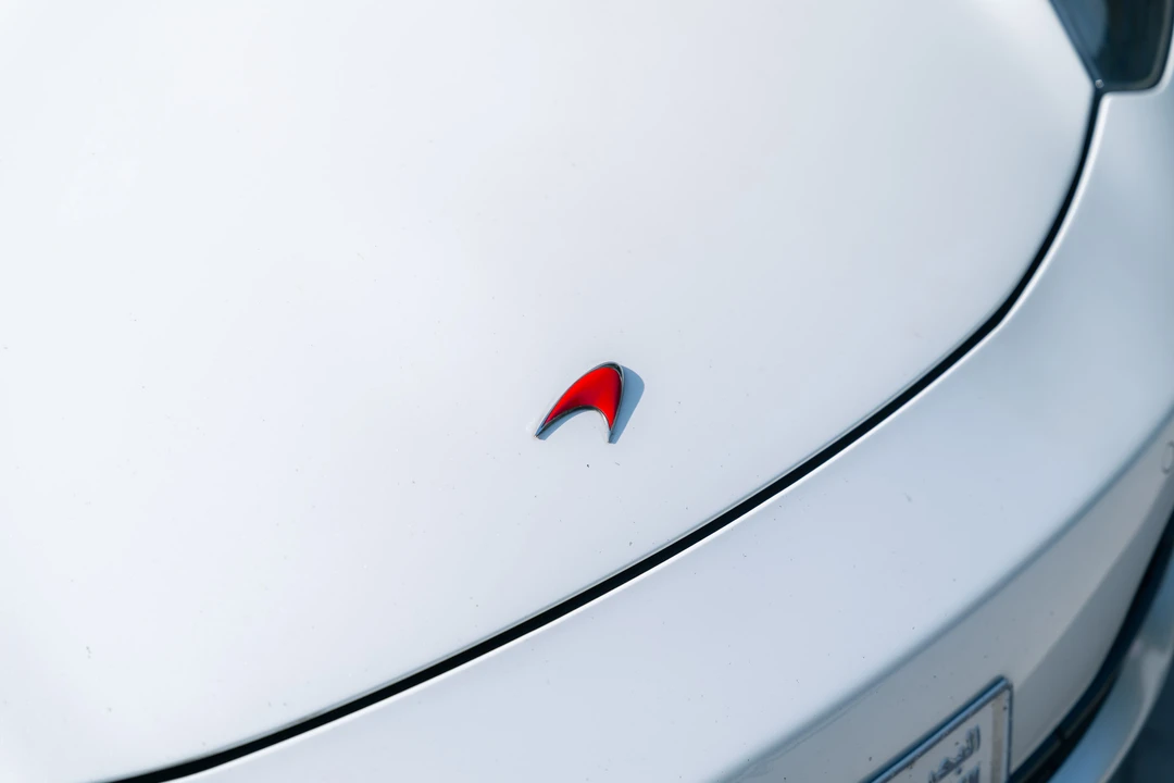2013 McLaren MP4-12C Spider - Image 24 of 31