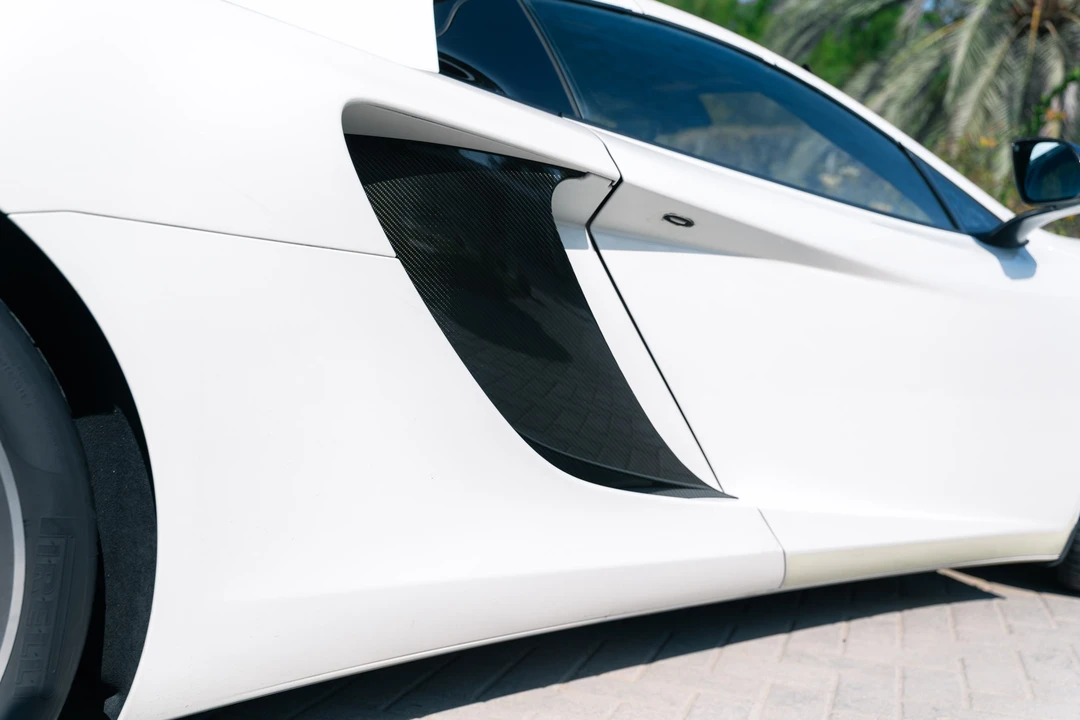 2013 McLaren MP4-12C Spider - Image 30 of 31