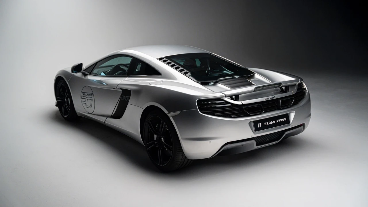 2013 McLaren MP4-12C Spider - Image 20 of 31