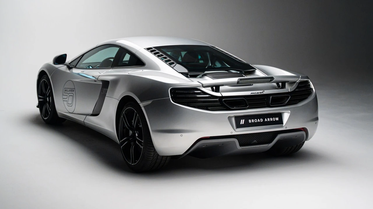 2013 McLaren MP4-12C Spider - Image 23 of 31
