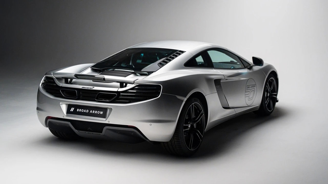 2013 McLaren MP4-12C Spider - Image 3 of 31