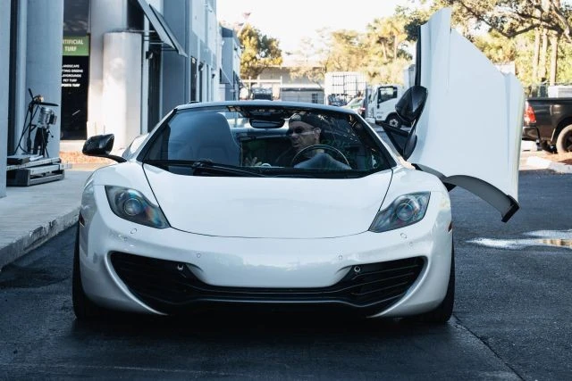 2013 McLaren MP4-12C Spider - Image 3 of 31