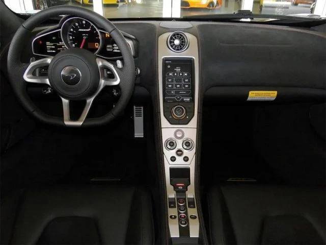 2013 McLaren MP4-12C Spider - Image 9 of 12