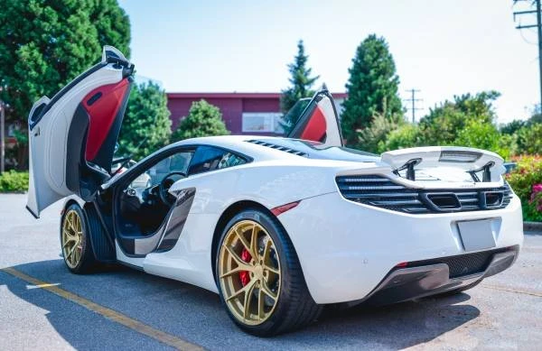 2013 McLaren MP4-12C - Image 7 of 10