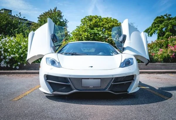2013 McLaren MP4-12C - Image 2 of 10