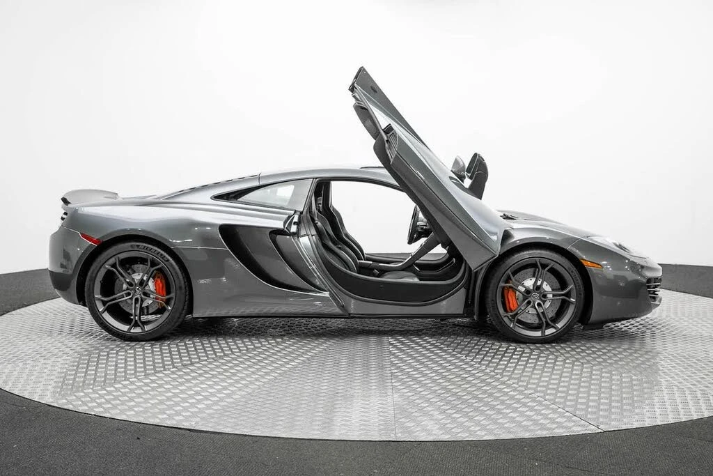 2013 McLaren MP4-12C - Image 10 of 31