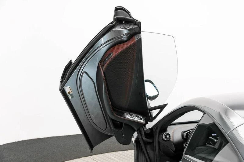 2013 McLaren MP4-12C - Image 13 of 31