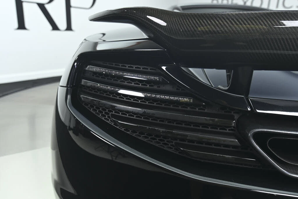 2013 McLaren MP4-12C - Image 12 of 23