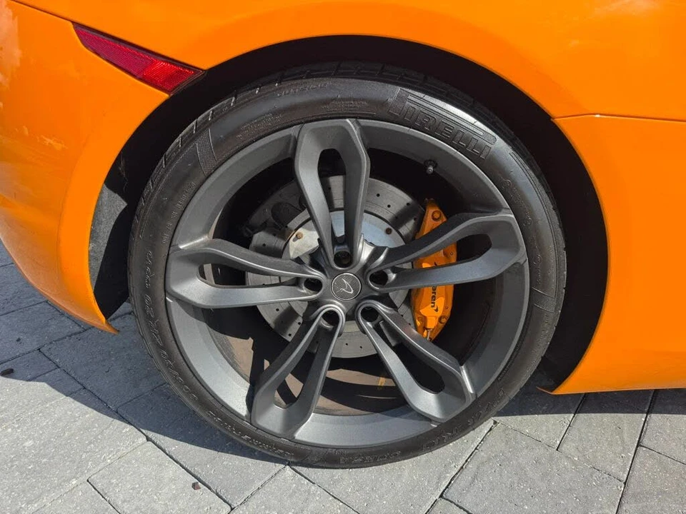 2013 McLaren MP4-12C - Image 7 of 8