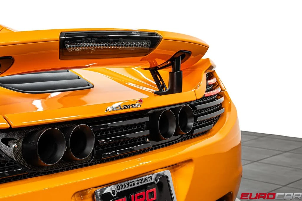 2013 McLaren MP4-12C - Image 27 of 31