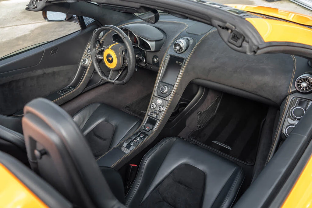 2013 McLaren MP4-12C - Image 7 of 31