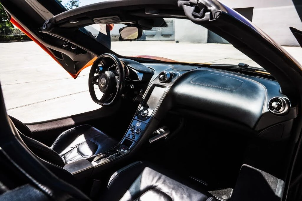 2013 McLaren MP4-12C - Image 23 of 23