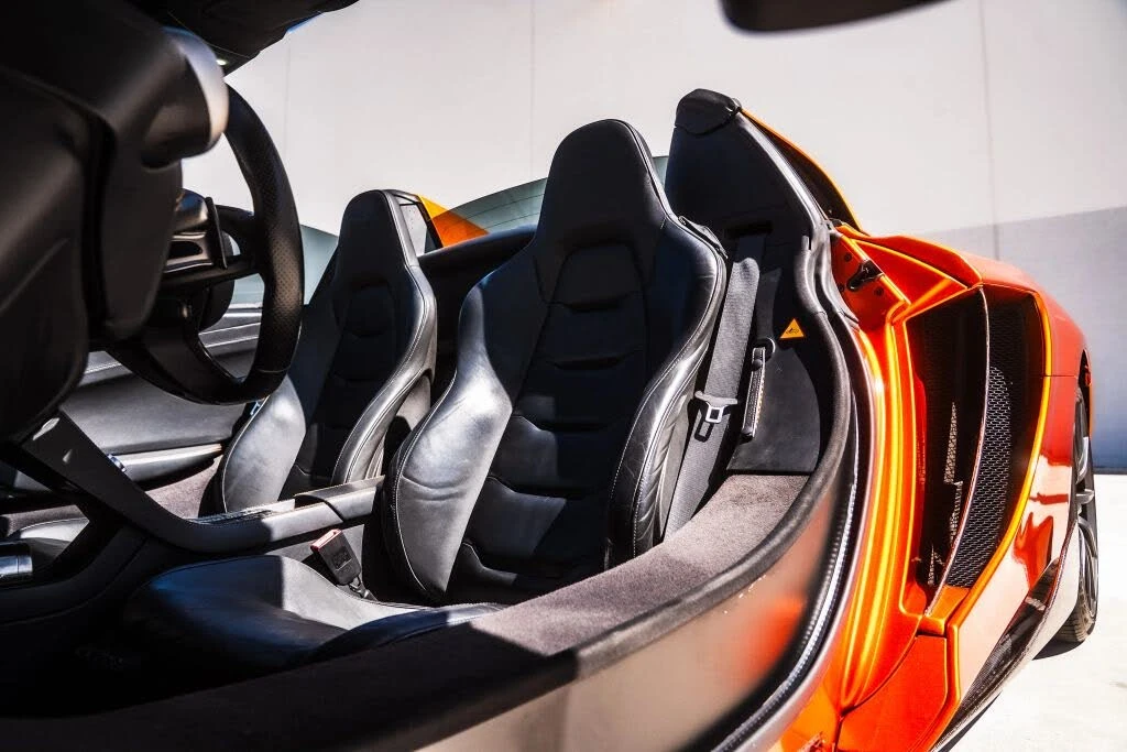 2013 McLaren MP4-12C - Image 22 of 23