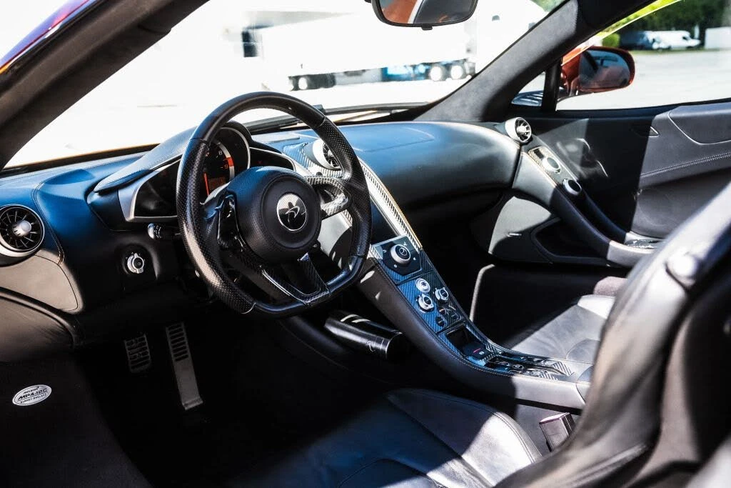 2013 McLaren MP4-12C - Image 19 of 23