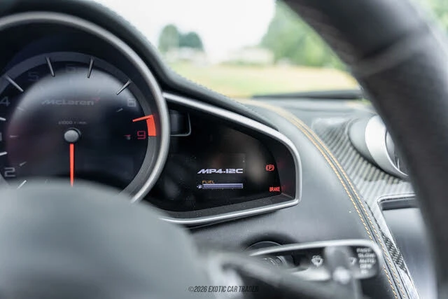 2013 McLaren MP4-12C - Image 28 of 31