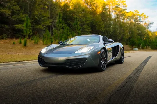 2013 McLaren MP4-12C Base