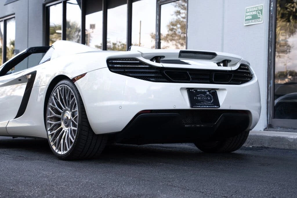 2013 McLaren MP4-12C - Image 14 of 31