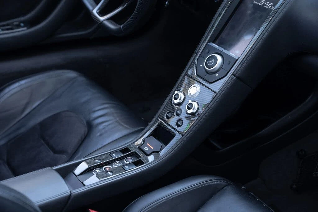 2013 McLaren MP4-12C - Image 23 of 31