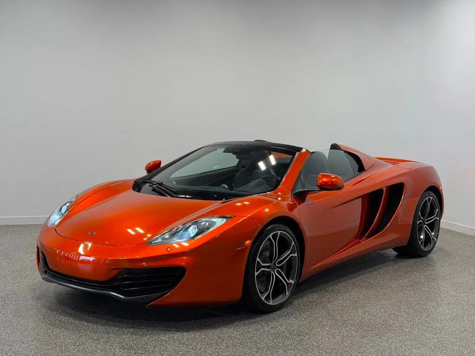 2013 McLaren MP4-12C - Image 16 of 31
