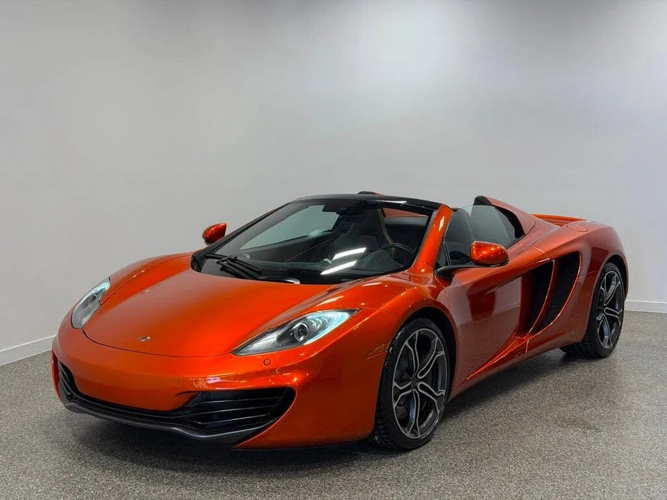 2013 McLaren MP4-12C - Image 19 of 31