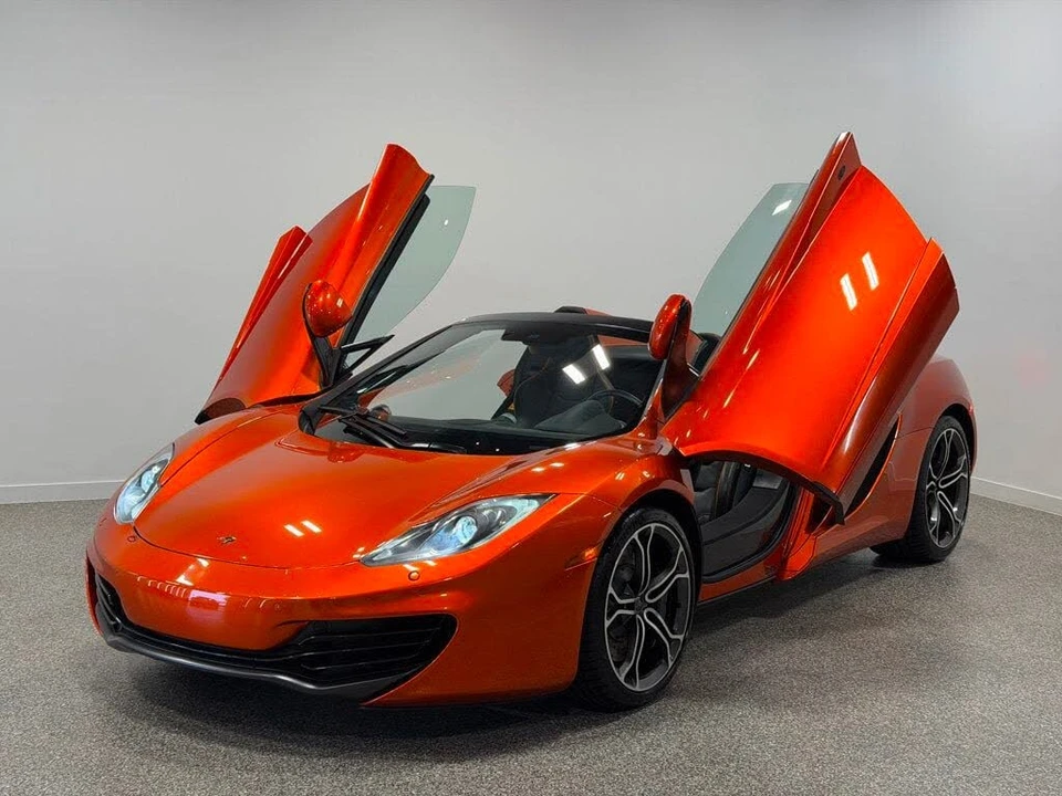 2013 McLaren MP4-12C - Image 2 of 31