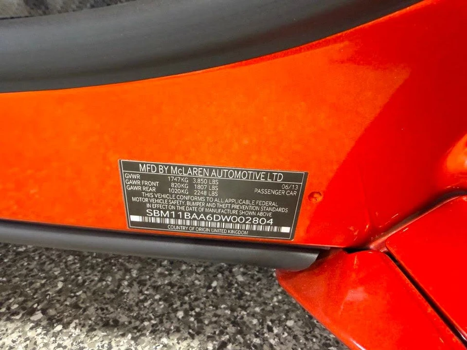 2013 McLaren MP4-12C - Image 28 of 31