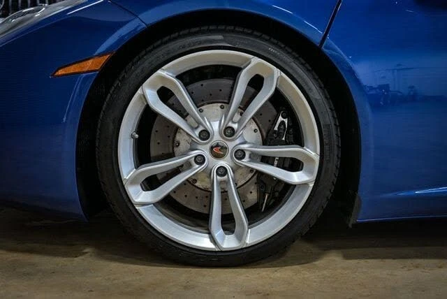 2013 McLaren MP4-12C - Image 7 of 31