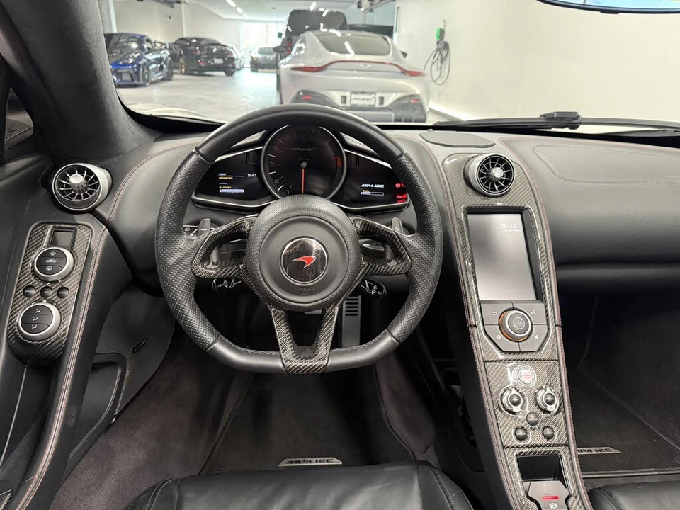 2013 McLaren MP4-12C - Image 14 of 21