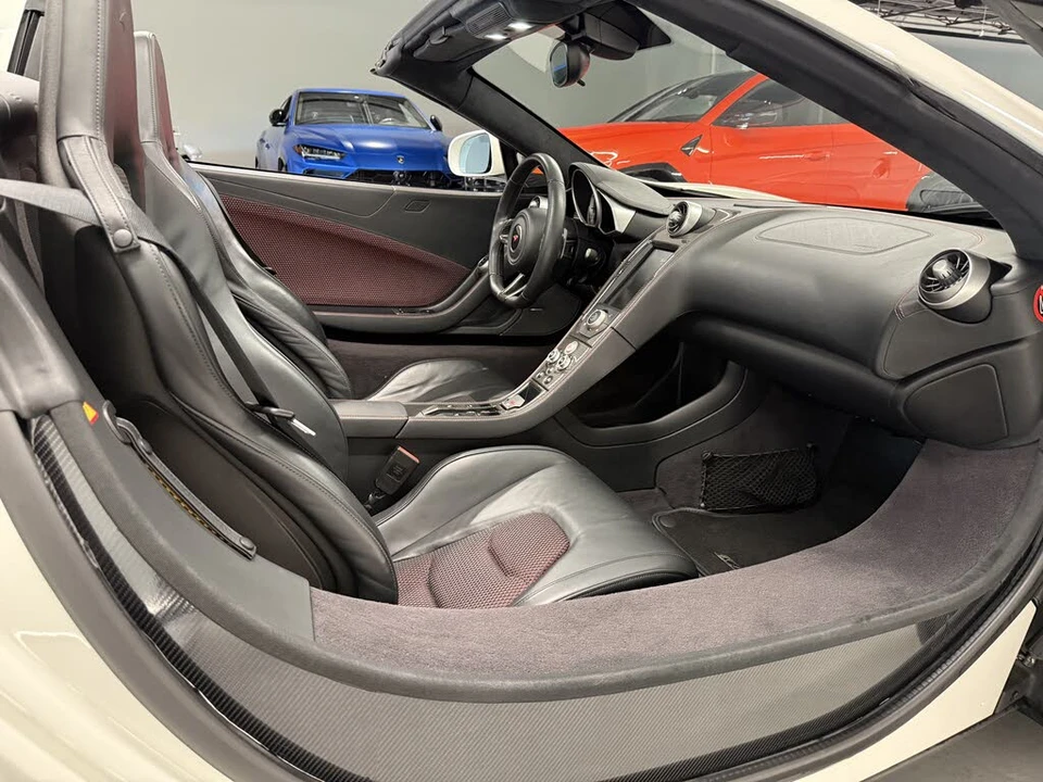 2013 McLaren MP4-12C - Image 19 of 21