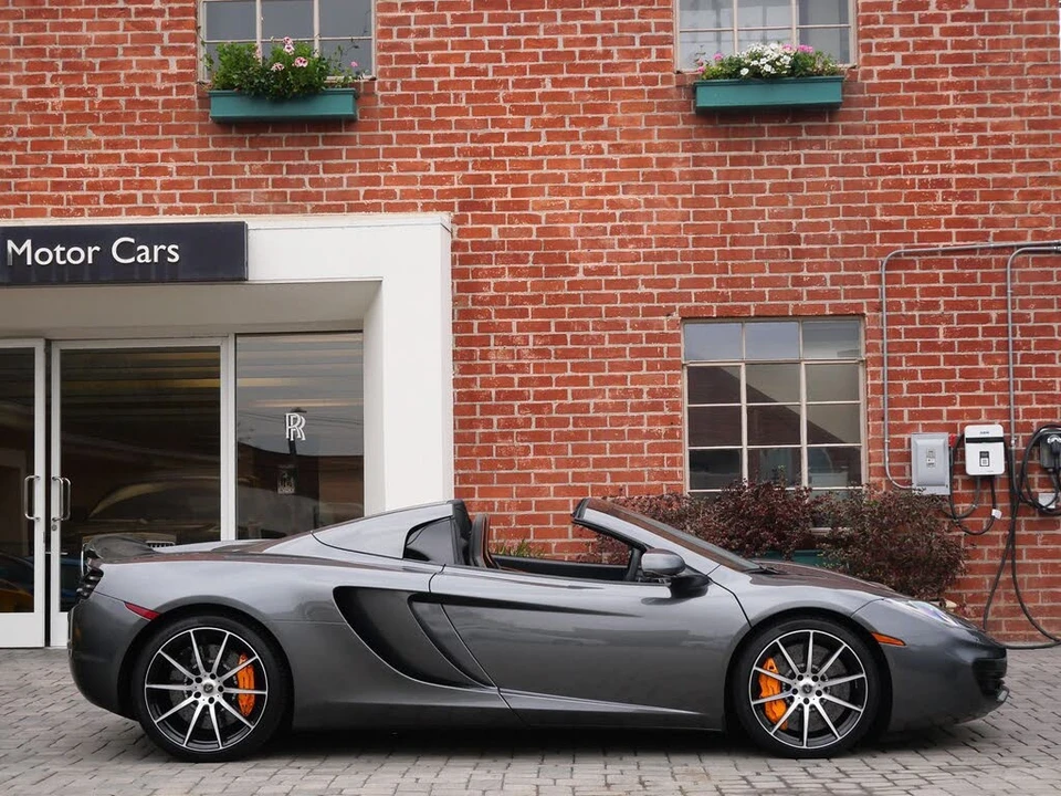 2013 McLaren MP4-12C - Image 3 of 28