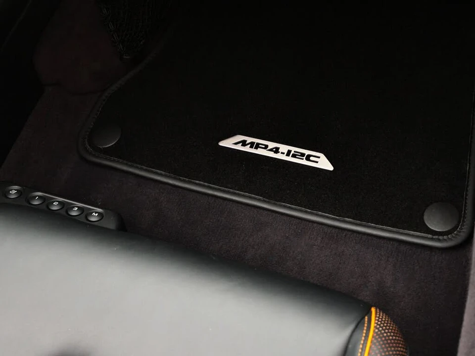 2013 McLaren MP4-12C - Image 26 of 28