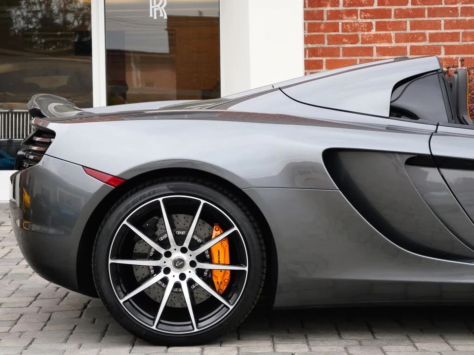 2013 McLaren MP4-12C - Image 14 of 28