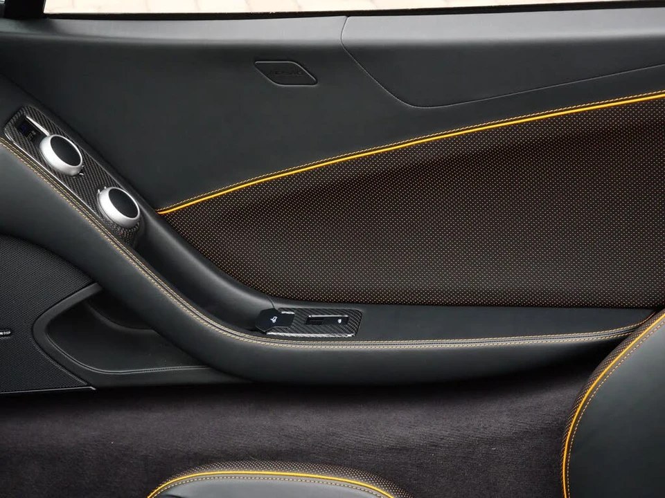 2013 McLaren MP4-12C - Image 20 of 28