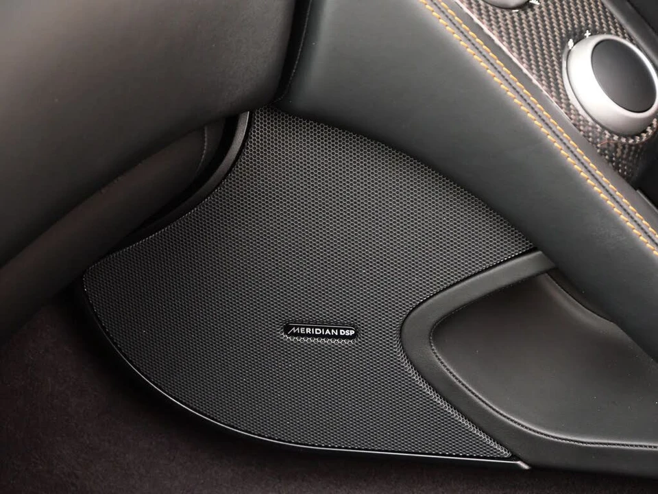 2013 McLaren MP4-12C - Image 25 of 28