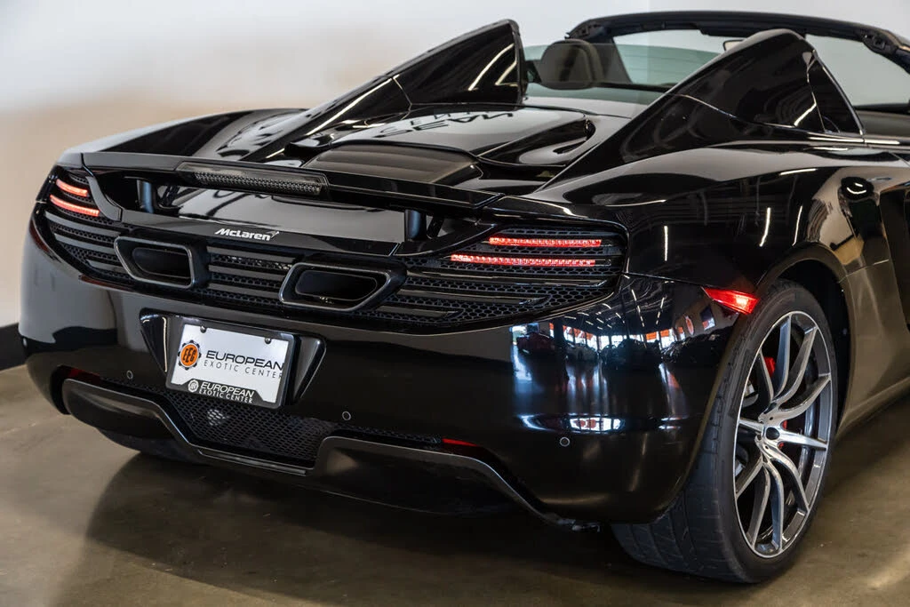 2013 McLaren MP4-12C - Image 29 of 31
