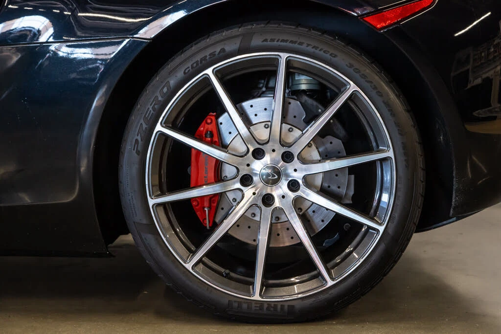 2013 McLaren MP4-12C - Image 23 of 31