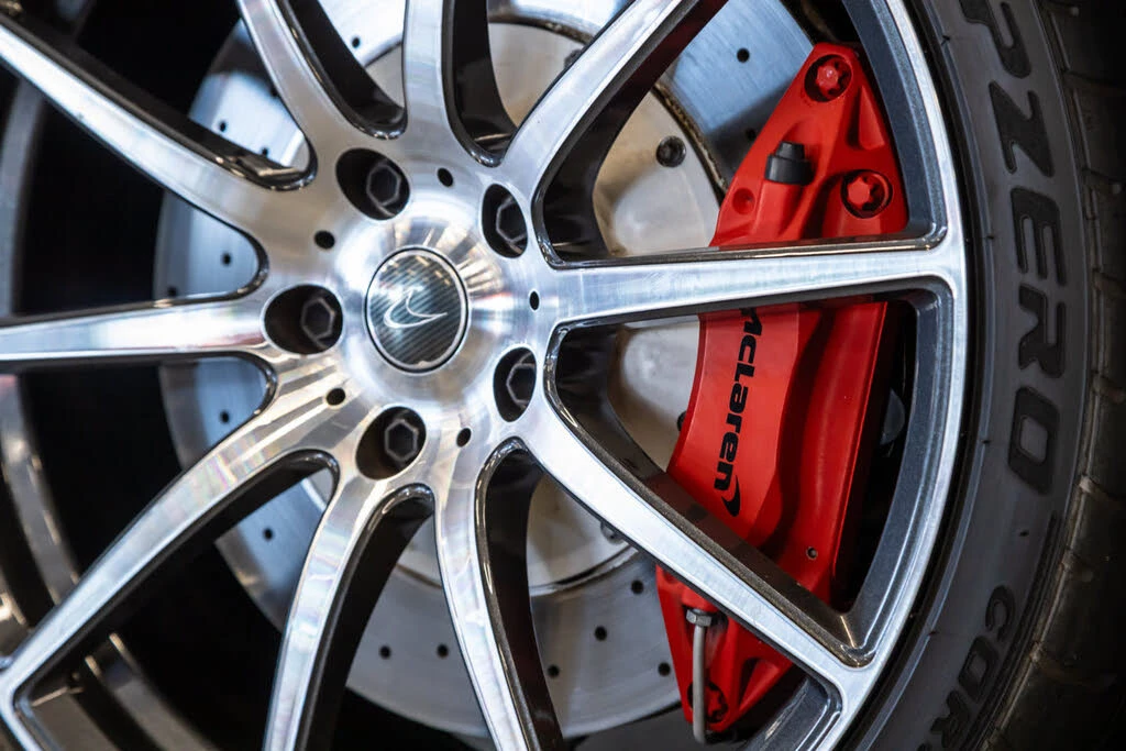 2013 McLaren MP4-12C - Image 24 of 31